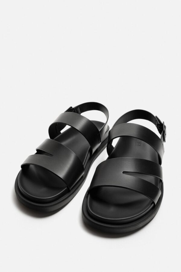 SANDALES À BRIDES
